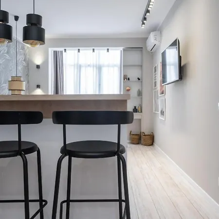 Apartament Atheneum Victoriei 1br Balcony And Selfcheckin